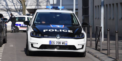 police-paris-volkswagen-e-golf-polizei