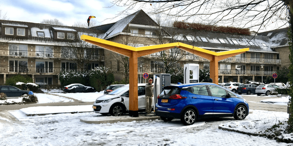 fastned-charging-station-ladestation-van-der-valk-hotel-gladbeck