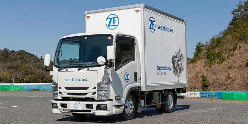 zf-electrick-truck-prototype-for-japan-with-cetrax-lite