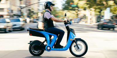 mahindra-genze-e-roller-electric-scooter-2020-01-min
