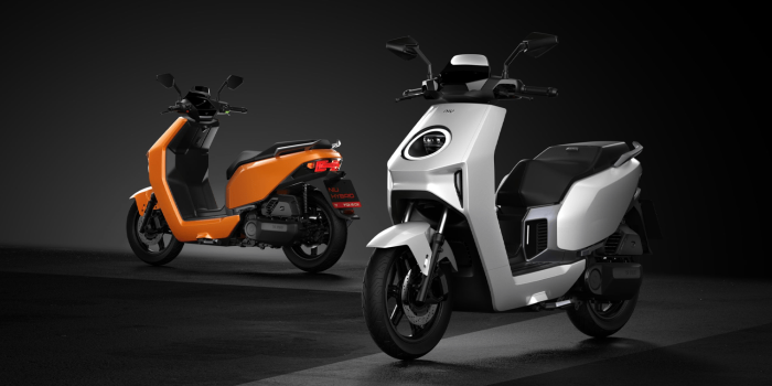 niu-yqi-e-roller-electric-scooter-2021-01-min