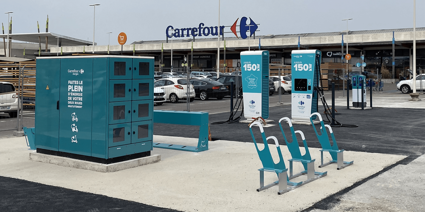 carrefour-ladestation-charging-station-frankreich-france-2022-01-min