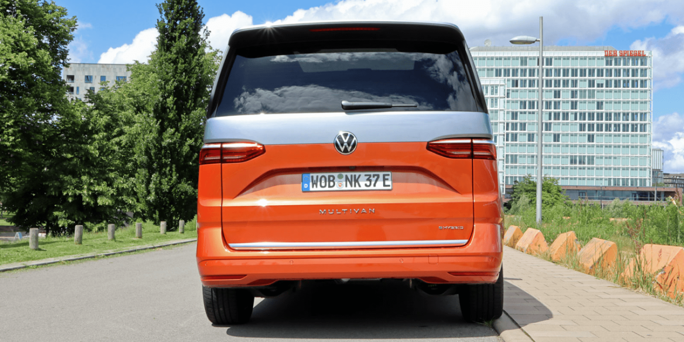 volkswagen-t7-multivan-e-hybrid-phev-fahrbericht-christoph-schwarzer-2022-04-min