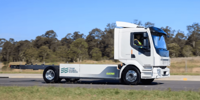 volvo-trucks-fl-electric-e-lkw-electric-truck-team-global-express-australien-australia-min