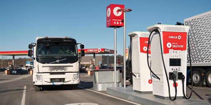 circle-k-ladestation-charging-station-e-lkw-electric-trucks-schweden-sweden-2023-01-min