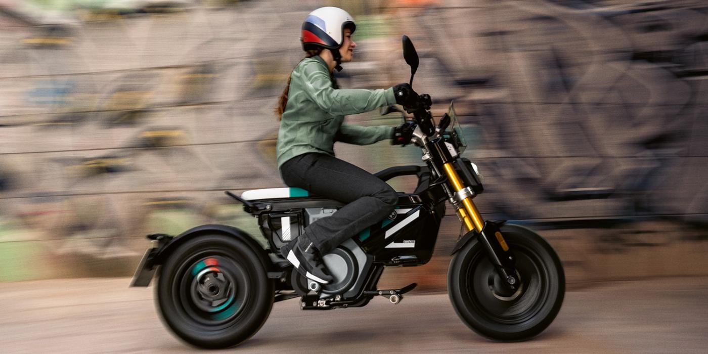 bmw-ce-02-e-motorrad-electric-motorcycle-2023-01-min